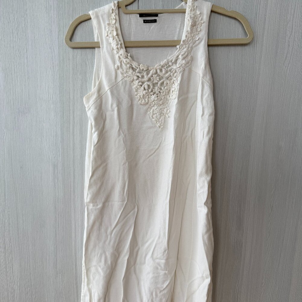 Massimo Dutti White Embroidered Dress – Size S (sale ends 08/28) - Picture 1 of 3